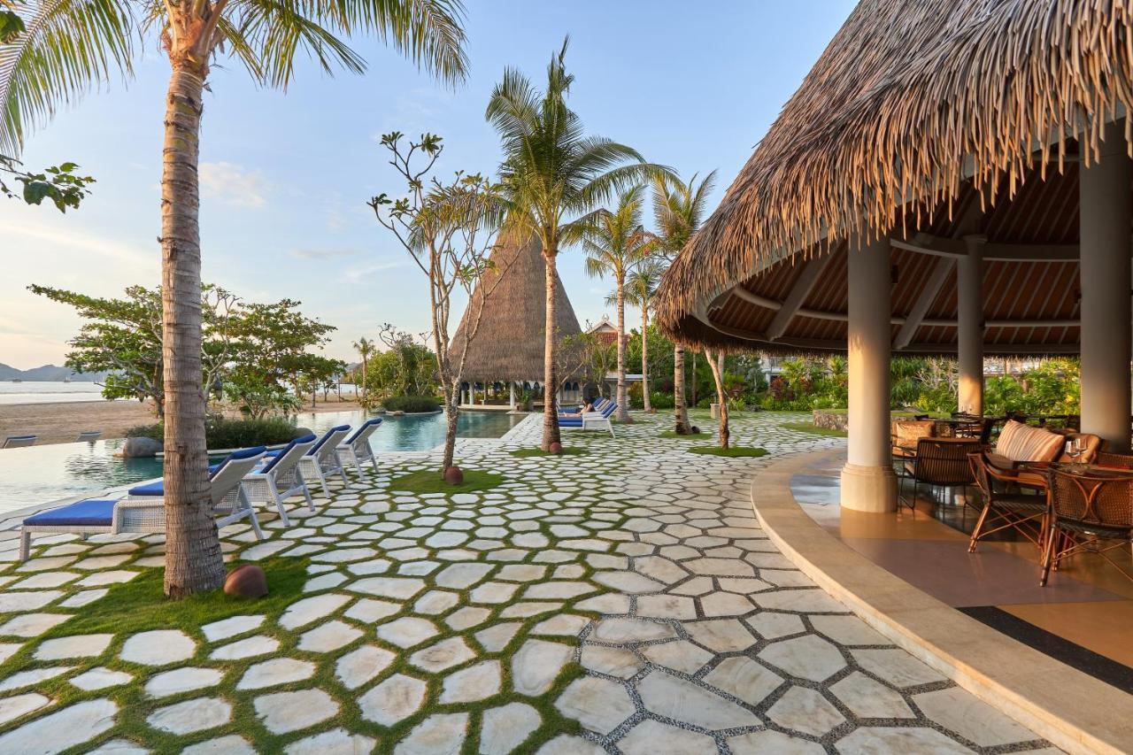 Sudamala Resort, Komodo, ลาบวนบาโจ ภายนอก รูปภาพ The resort's main pool