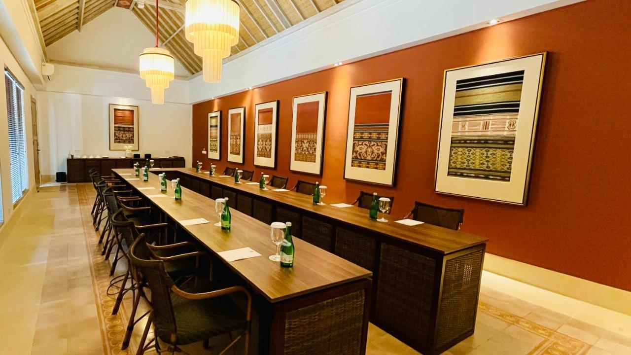 Sudamala Resort, Komodo, ลาบวนบาโจ ภายนอก รูปภาพ The Long Room at the National Racing Museum